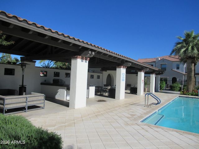 2477 W MARKET Place 13, Chandler, AZ 85248