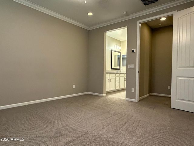 2477 W MARKET Place 13, Chandler, AZ 85248