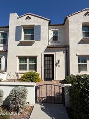 2477 W MARKET Place 13, Chandler, AZ 85248