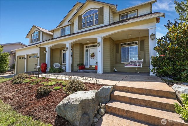 10010 181st Avenue Ct E, Bonney Lake, WA 98391