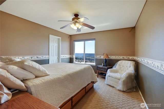 10010 181st Avenue Ct E, Bonney Lake, WA 98391