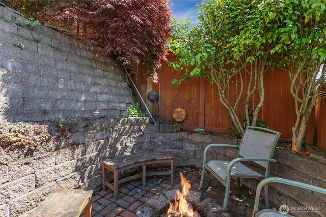 10010 181st Avenue Ct E, Bonney Lake, WA 98391