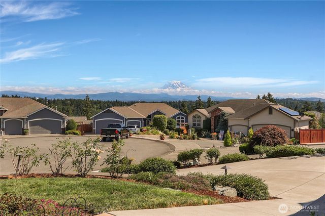 10010 181st Avenue Ct E, Bonney Lake, WA 98391