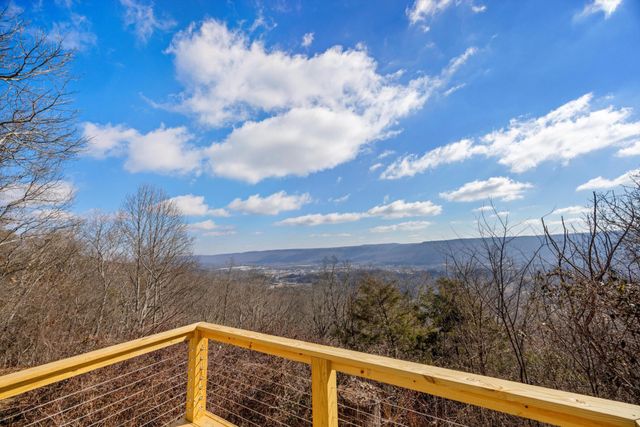 190 Adkins Lane, Trenton, GA 30752