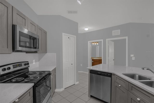 6177 METROWEST BOULEVARD 101, Orlando, FL 32835