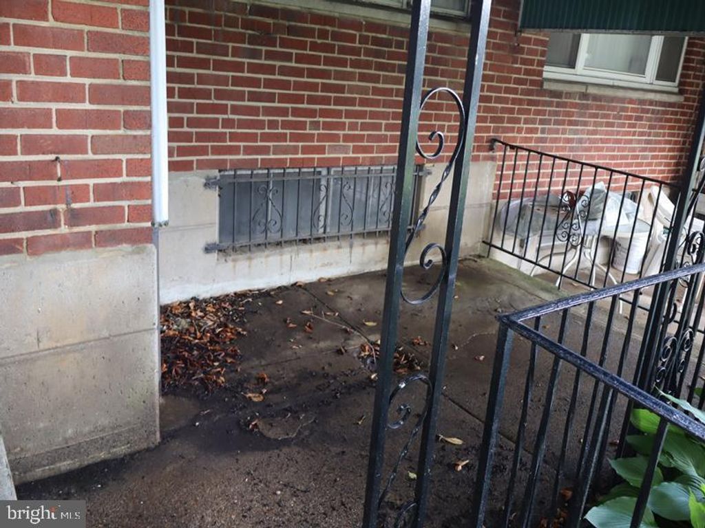 7969 THOURON AVE, PHILADELPHIA, PA 19150 — photo 5