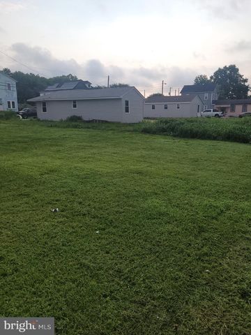 64-70 WALNUT ST, Penns Grove, NJ 08069