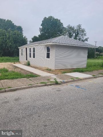 64-70 WALNUT ST, Penns Grove, NJ 08069