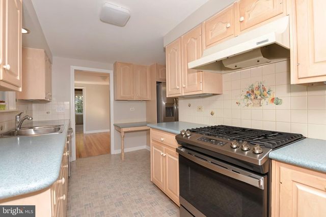 299 WALNUT LN, Princeton, NJ 08540