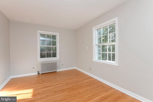 299 WALNUT LN, Princeton, NJ 08540