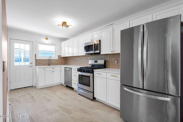 76 Mount Fairweather Lane, Toms River, NJ 08753