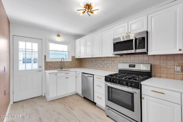 76 Mount Fairweather Lane, Toms River, NJ 08753