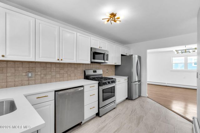 76 Mount Fairweather Lane, Toms River, NJ 08753