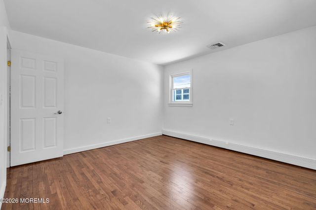 76 Mount Fairweather Lane, Toms River, NJ 08753