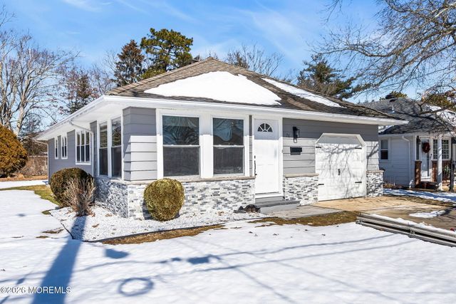 76 Mount Fairweather Lane, Toms River, NJ 08753