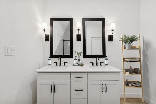 682 Daniels Lake Lane, Dayton, TX 77535