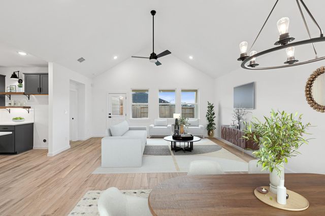 682 Daniels Lake Lane, Dayton, TX 77535