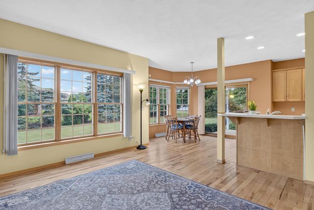 4718 W CHICORY LANE, Appleton, WI 54914