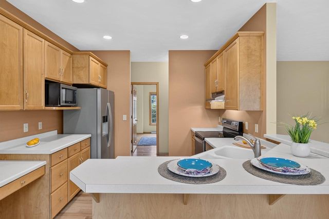 4718 W CHICORY LANE, Appleton, WI 54914