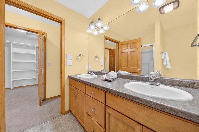 4718 W CHICORY LANE, Appleton, WI 54914