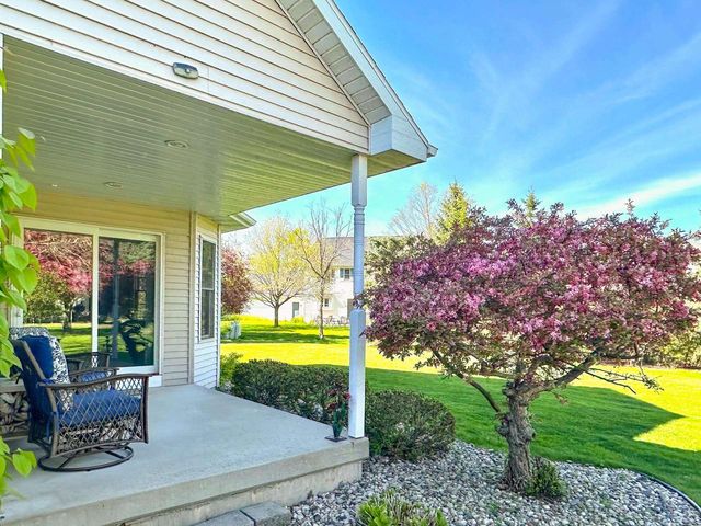 4718 W CHICORY LANE, Appleton, WI 54914