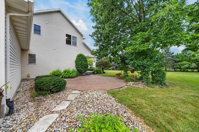 4718 W CHICORY LANE, Appleton, WI 54914