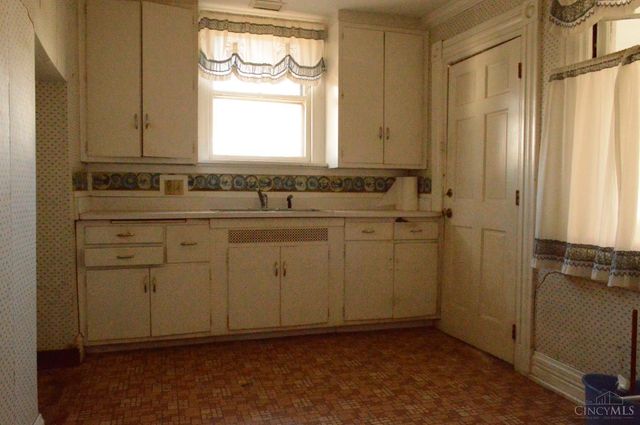 3020 Daytona Avenue, Cincinnati, OH 45211