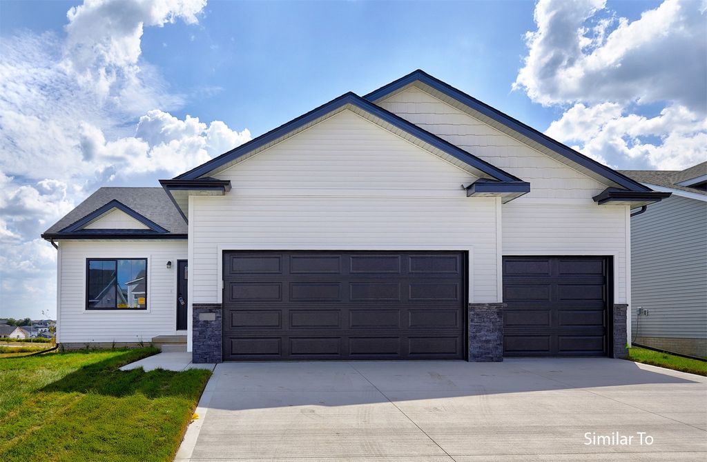 1729 Tuscany Drive SE, Altoona, IA 50009