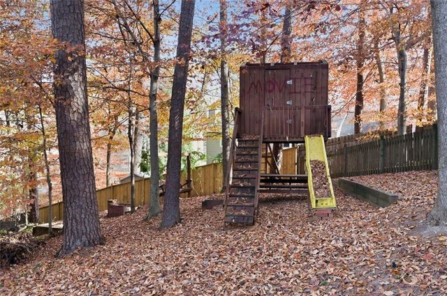 2521 Gabriel NW Way, Kennesaw, GA 30152