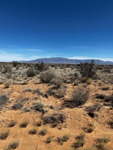 27th Road SW, Rio Rancho, NM 87124