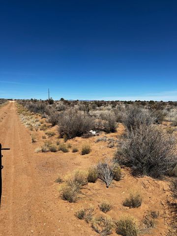 27th Road SW, Rio Rancho, NM 87124