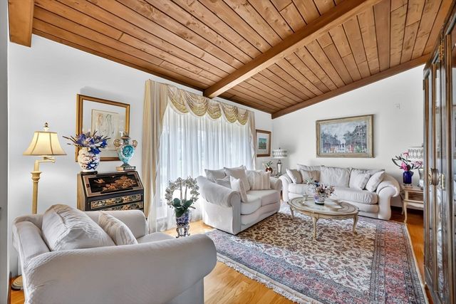 105 Higher Brook Dr, Ludlow, MA 01056