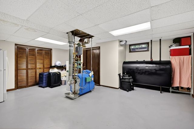 105 Higher Brook Dr, Ludlow, MA 01056