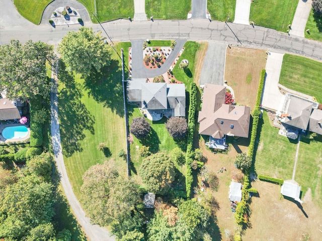 105 Higher Brook Dr, Ludlow, MA 01056