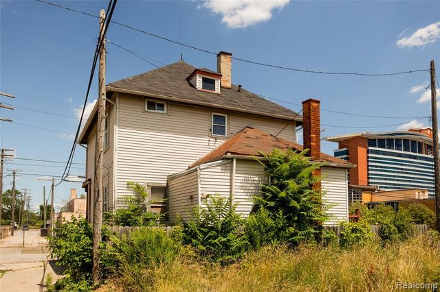 1525 Spruce Street, Detroit, MI 48216
