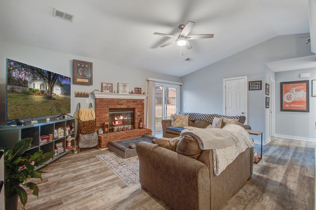 335 Camelot Drive, Goose Creek, SC 29445