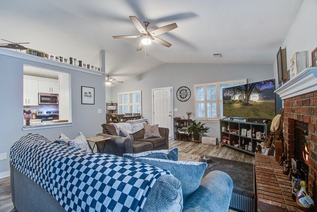 335 Camelot Drive, Goose Creek, SC 29445