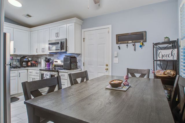 335 Camelot Drive, Goose Creek, SC 29445