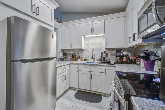 335 Camelot Drive, Goose Creek, SC 29445