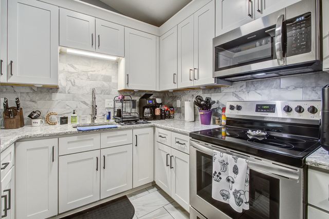 335 Camelot Drive, Goose Creek, SC 29445