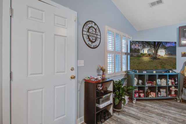 335 Camelot Drive, Goose Creek, SC 29445