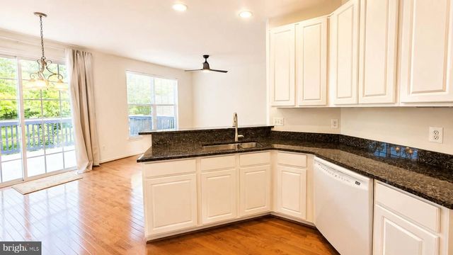 9147 CASCADE FALLS DR, Bristow, VA 20136