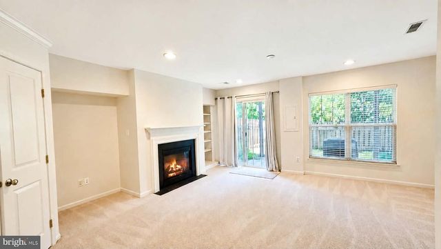 9147 CASCADE FALLS DR, Bristow, VA 20136