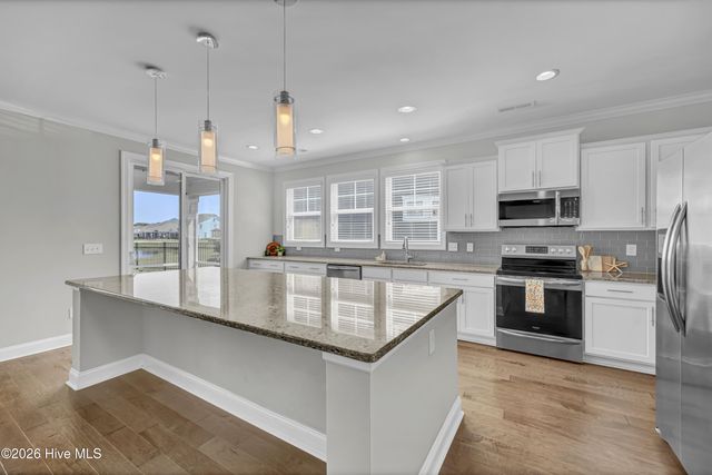 7924 Champlain Drive, Wilmington, NC 28412