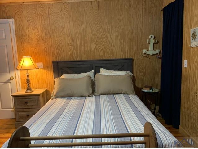 20780 B Hwy 1, Golden Meadow, LA 70357