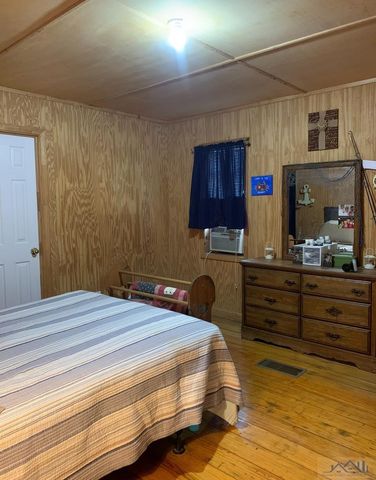 20780 B Hwy 1, Golden Meadow, LA 70357