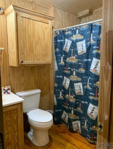 20780 B Hwy 1, Golden Meadow, LA 70357