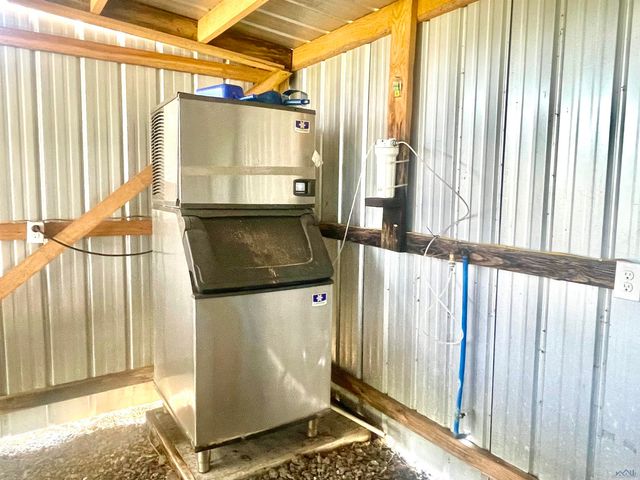 20780 B Hwy 1, Golden Meadow, LA 70357