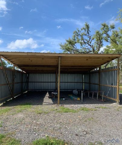 20780 B Hwy 1, Golden Meadow, LA 70357