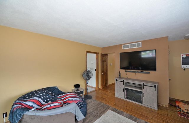 4320 Byrd AVENUE, Racine, WI 53405